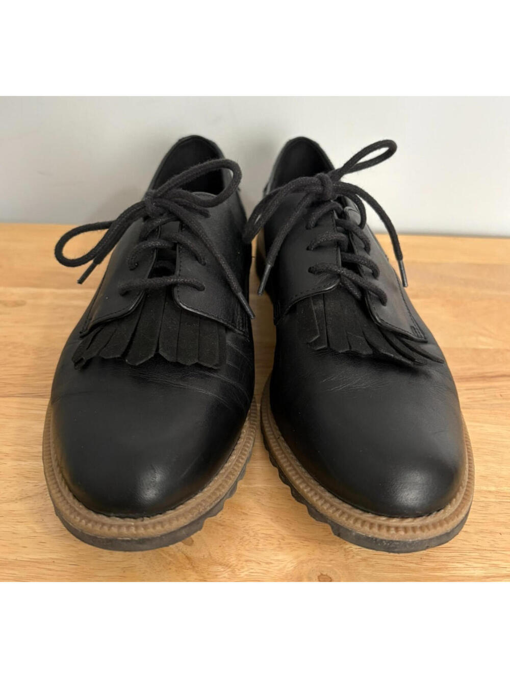 CLARKS Somerset Griffin Mabel Oxfords Black Leather Kiltie Flats Women's 8.5 M - Picture 2 of 9